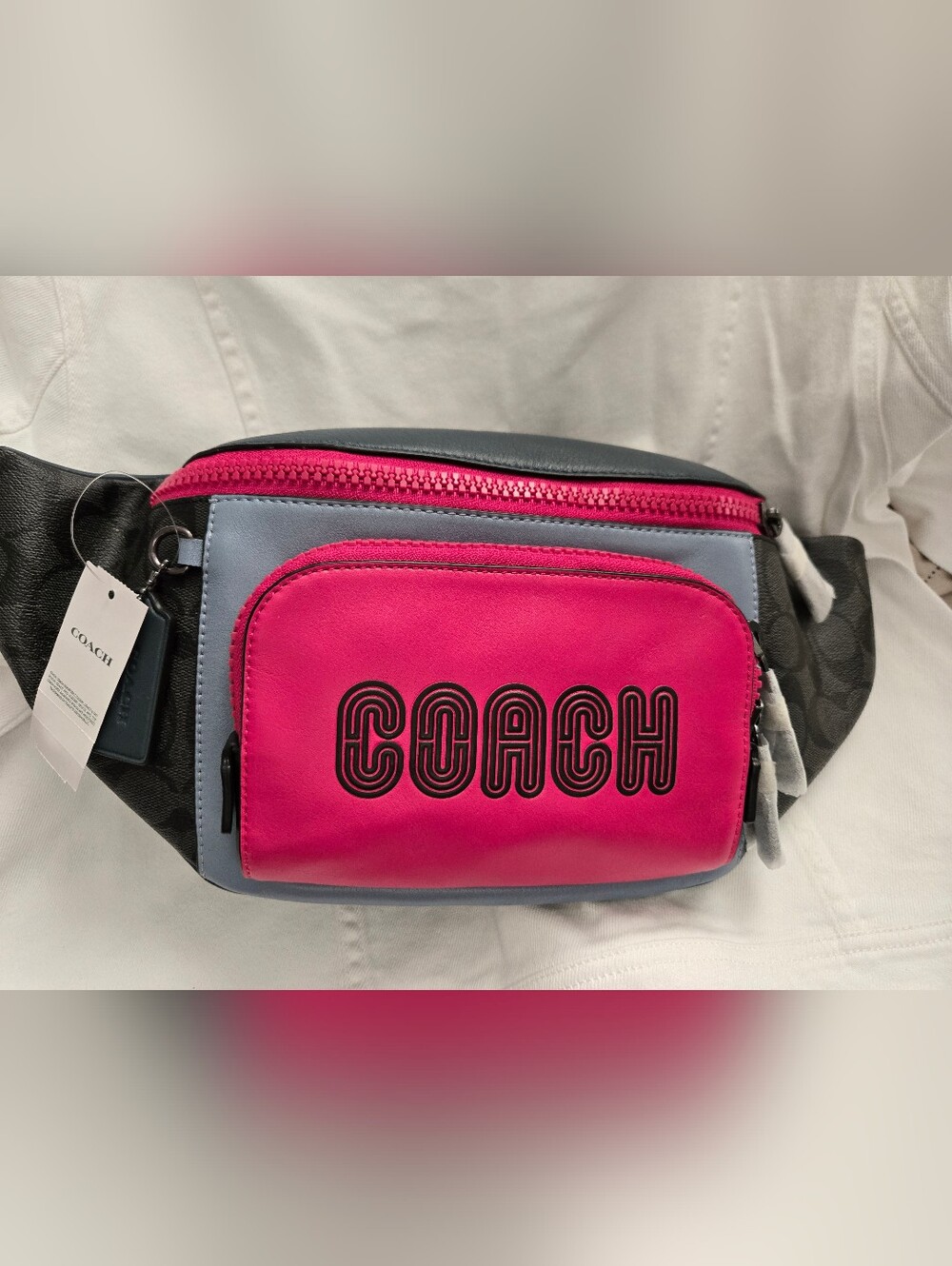 CoachTRACK BELT BAG IN COLORBLOCK SIGNATURE CANVAS WITH COACH